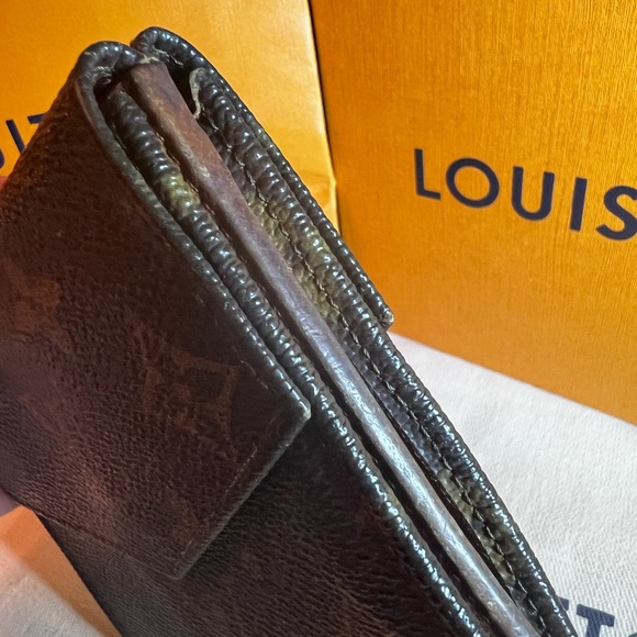 Louis Vuitton Elise Compact Wallet Men or Women’s wallet - Picture 4 of 16